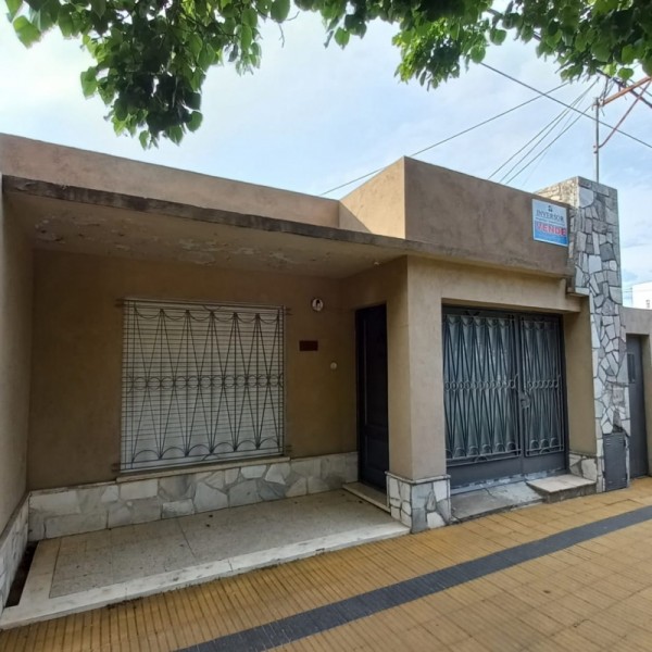 casa-en-juan-b-alberdi-181